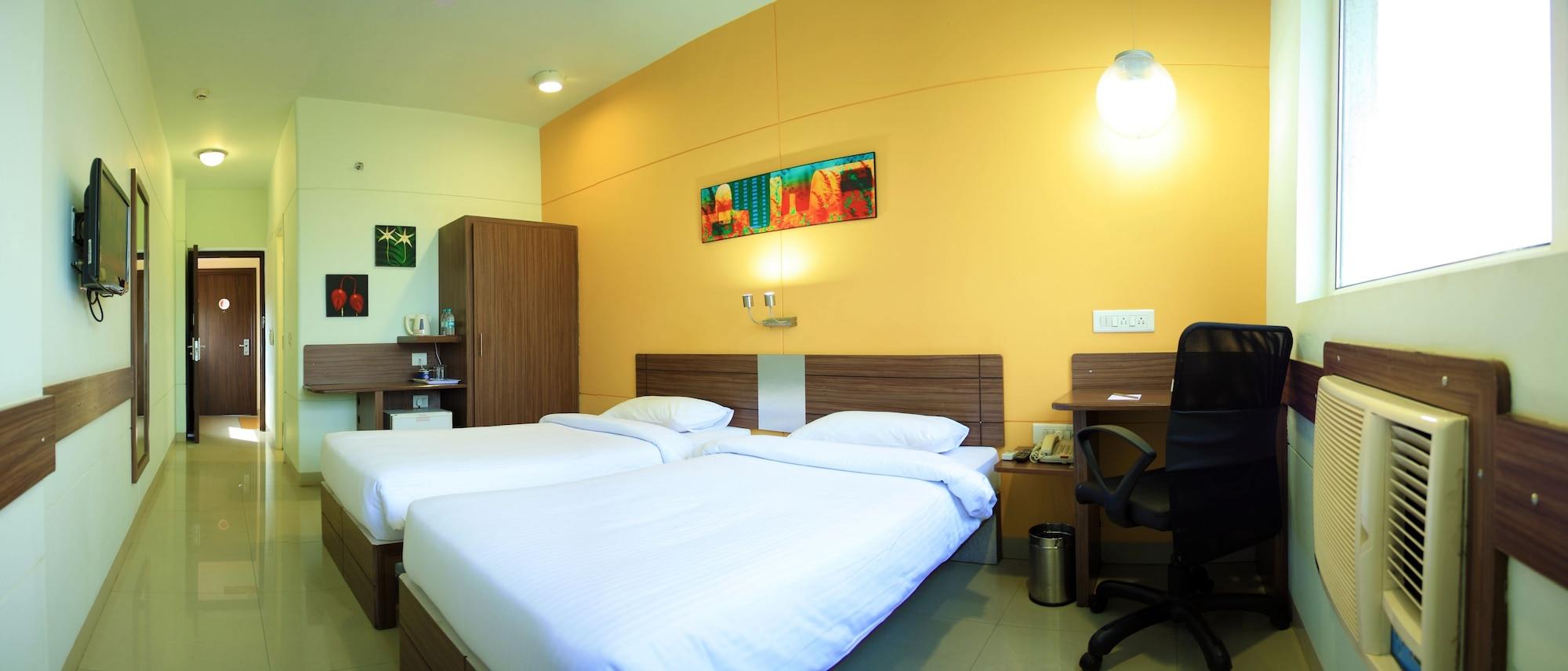 Hotel East Delhi Nueva Delhi Exterior foto
